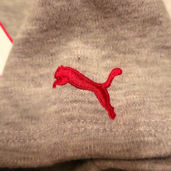 Two Puma onesies/bodysuits - Picture 6 of 6